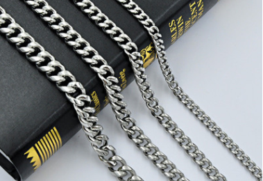 Stainless Steel Curb Chain Necklace on black mannequin view 3