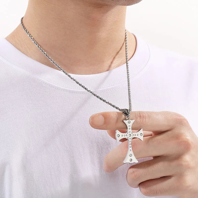 ATLAS Pánský náhrdelník s křížem z nerez oceli a zirkonu