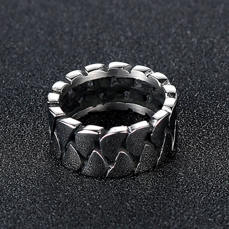 Vintage Bestial Tooth Cuban Link Stainless Steel Ring