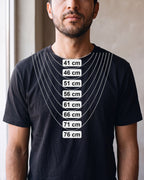 Atlas Diamond-Cut Cuban Chain lengths 41 to 76 cm on a man's neck [u:mm]