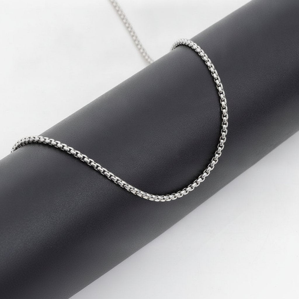 2mm-3.5mm Titanium Steel Rolo Chain Necklace silver finish view 4
