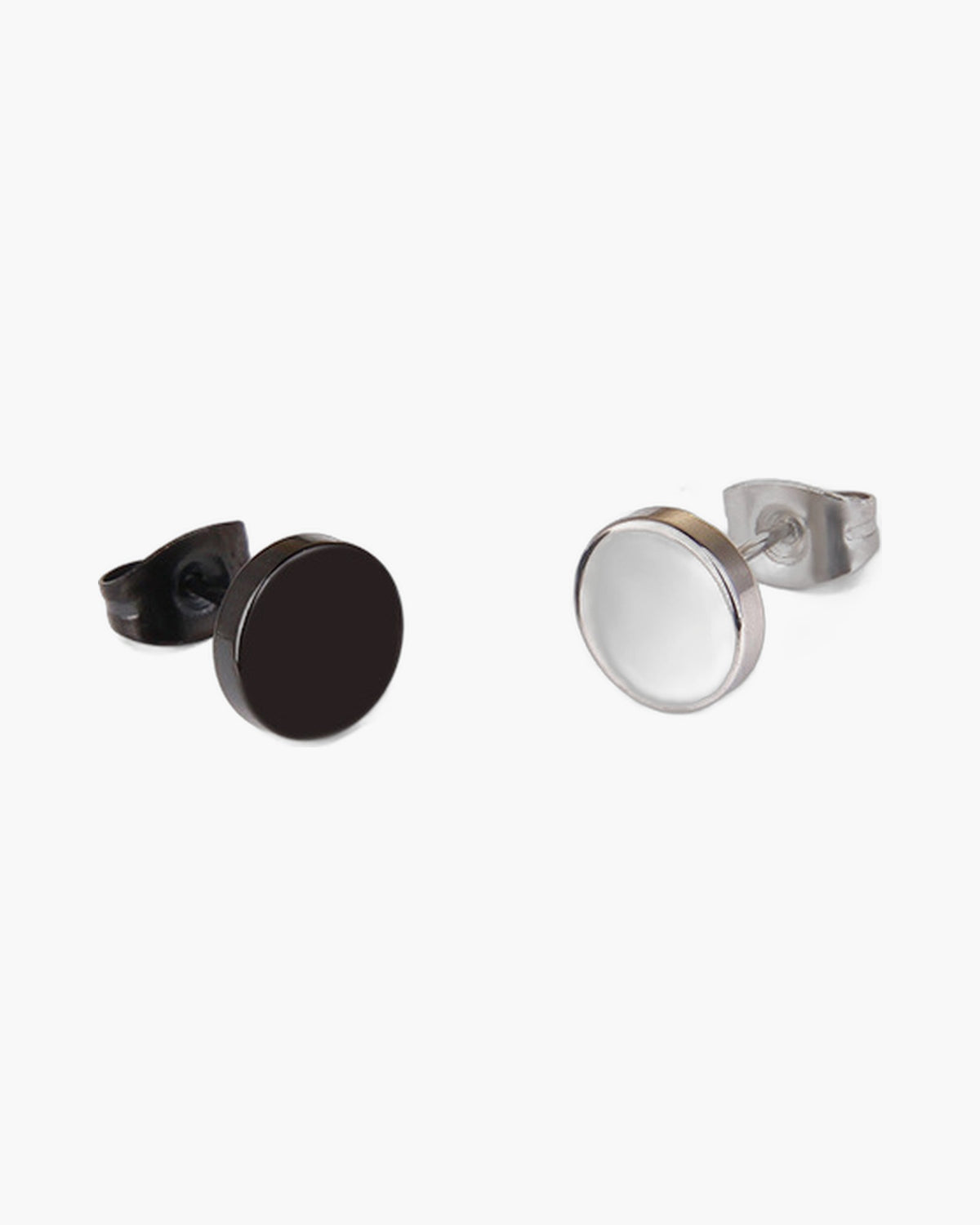 The Flat Disc Stud Earrings in Titanium Steel, Silver